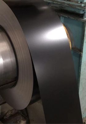 RAL9005 Μαύρα αλουμινένια χωνάκια 3003H26 Αλάμινιο τύπου Στρογγυλοί διαχωρισμένοι Στρογγυλοί PVDF Προχρωματισμένο αλουμινένιο στρογγυλο RAL1014