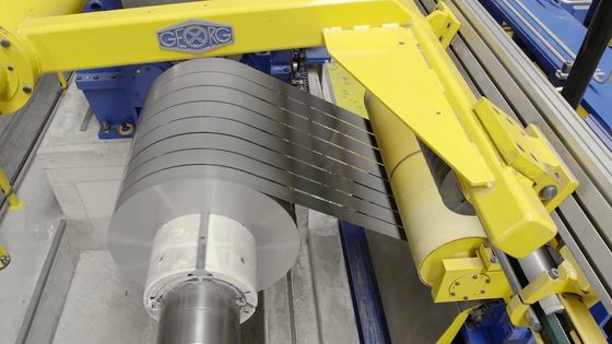 JIS G3321 / ASTM A792M G90 G550 G350 Ζινκ επίστρωση Ζυθοποιημένη ταινία σχισμής χάλυβα / Gi στενή τροχιά