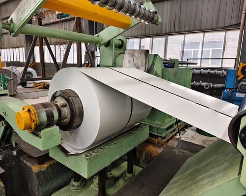 RAL9003 PPGL RMP AZ100 Μεταλλικά πλακάκια Προχρωματισμένα Galvalume Χάλυβα κυματοειδείς οροφικές πλάκες φύλλα πλακάκια τοίχο
